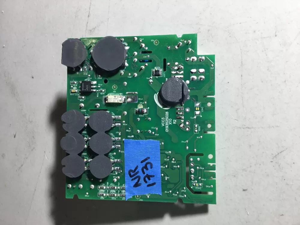 GE Refrigerator 219323010 Main Control Board AZ42588 | NR1731
