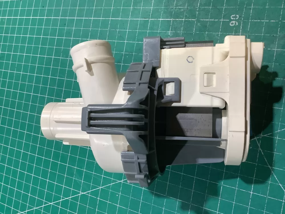 Whirlpool W10529161 Dishwasher Pump Motor AZ226938 | SLA112
