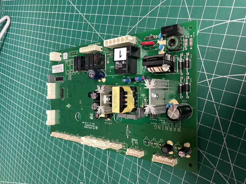 GE  Hotpoint 197D8501G503 EBX1425P001 Refrigerator Control Board