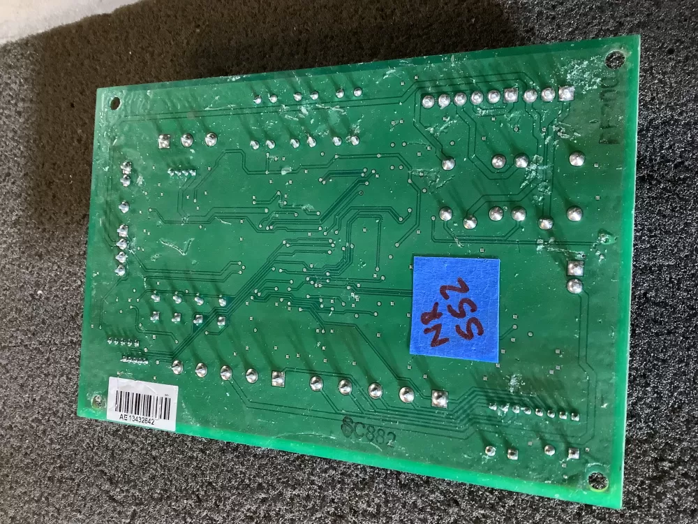 YORK SOURCE 1 Control Circuit Board 1663677 AZ110755 | NR552