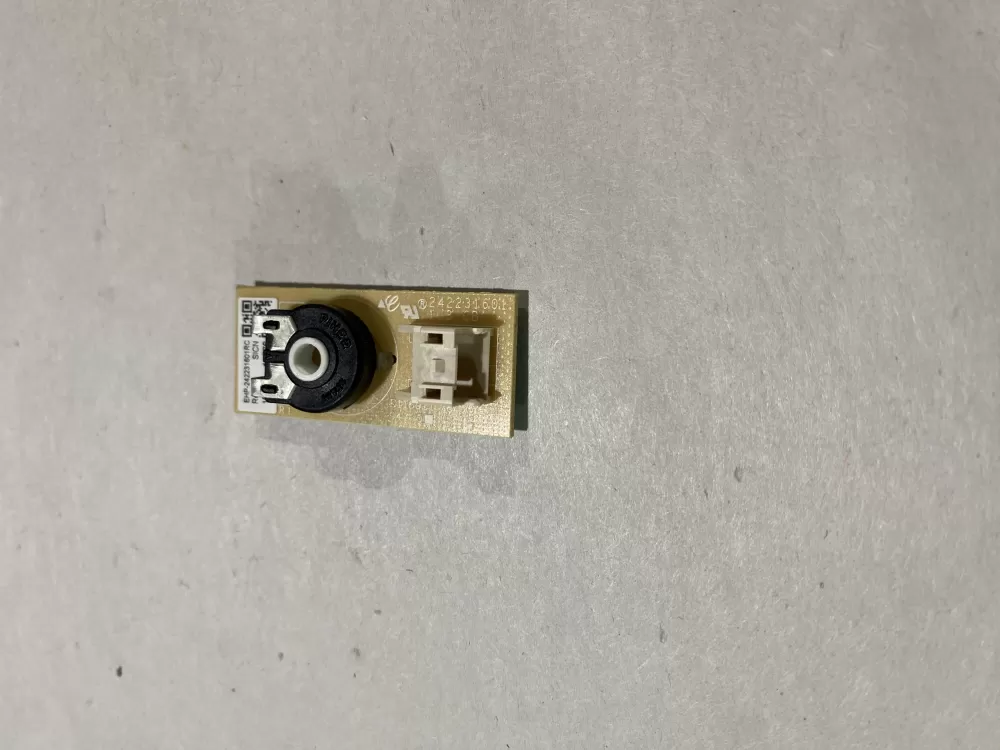 Frigidaire Kenmore AP6037540 Refrigerator Control Board AZ163461 | BK281