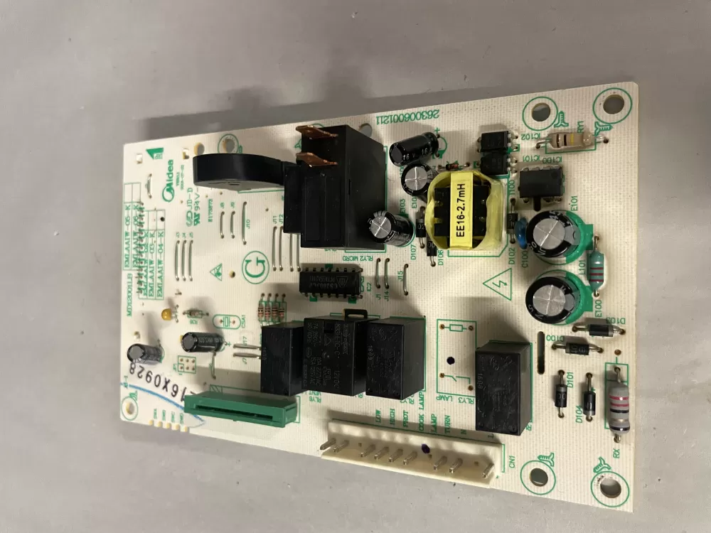 GE MD12001LB EMLAAGE-04-K 17170000008243 Microwave Control # AZ218497 | Wm1568
