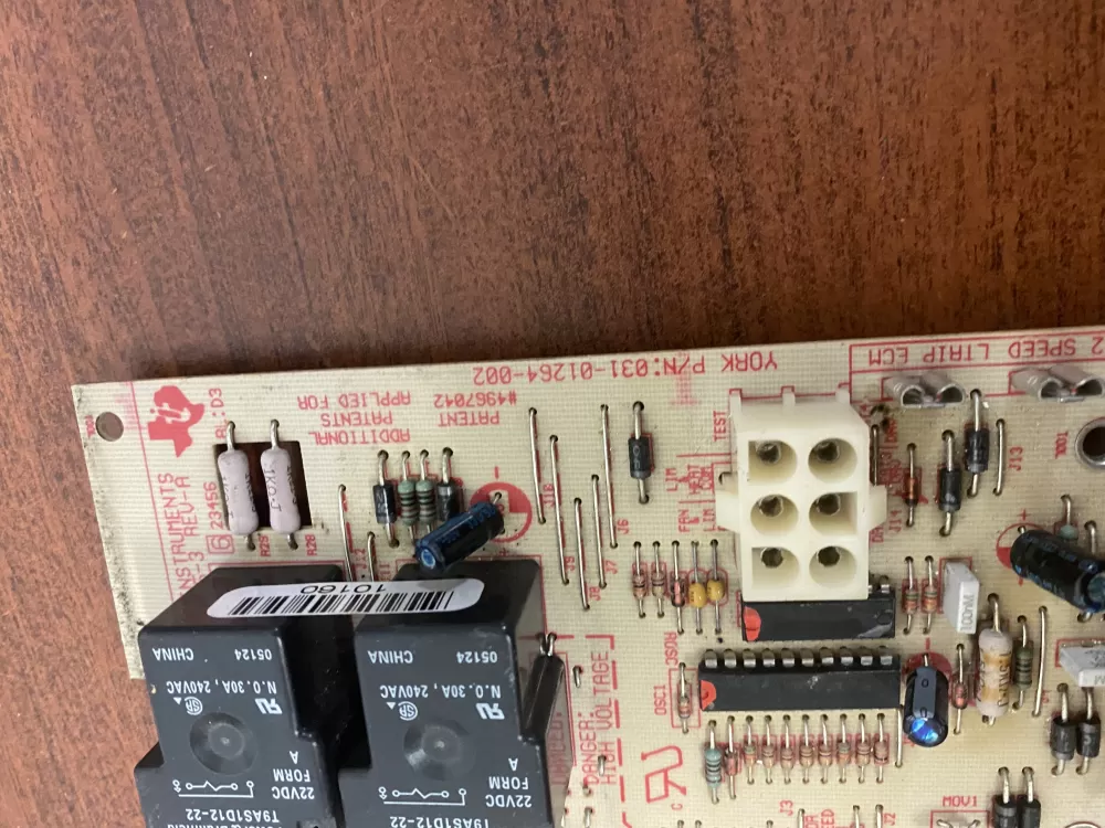 York Luxaire Coleman 031-01264-002 Furnace Control Board AZ45137 | BK1766