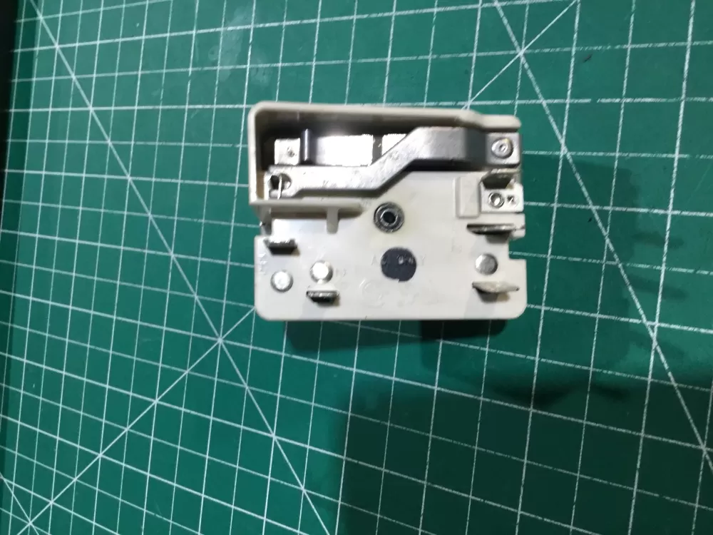 GE Hotpoint Wb24t10029 Range Switch Infinite AZ158416 | Sl94
