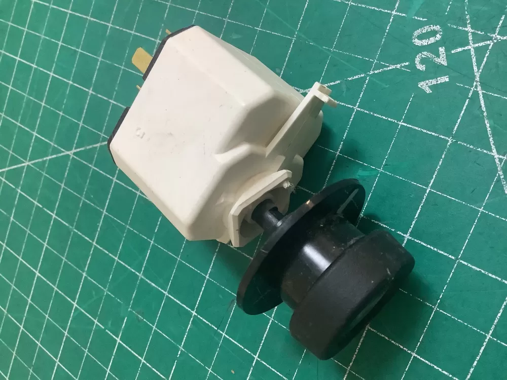 Amana  Crosley  Kenmore  Kitchen Aid  Maytag  Roper  Whirlpool 3398094 WP3398094 Dryer Start Switch