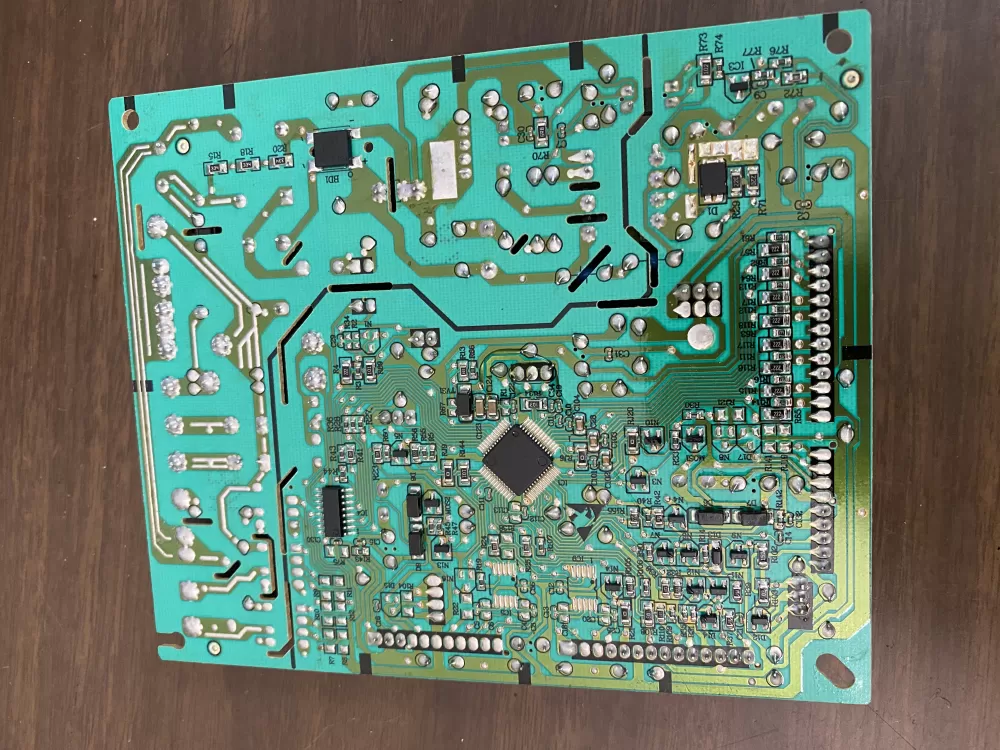 Hisense 21050602966 BCD-516WY/HC1 Refrigerator Main Board AZ30614 | BK306