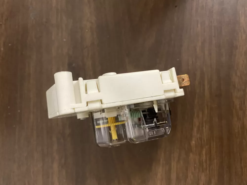 Frigidaire Kenmore AP2111929 12762 Refrigerator Defrost Timer AZ31949 | BK1676