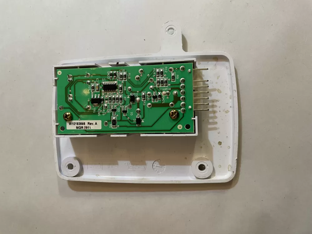 Whirlpool W10757851 4389102 Refrigerator Ice Control Board AZ154267 | KM2519