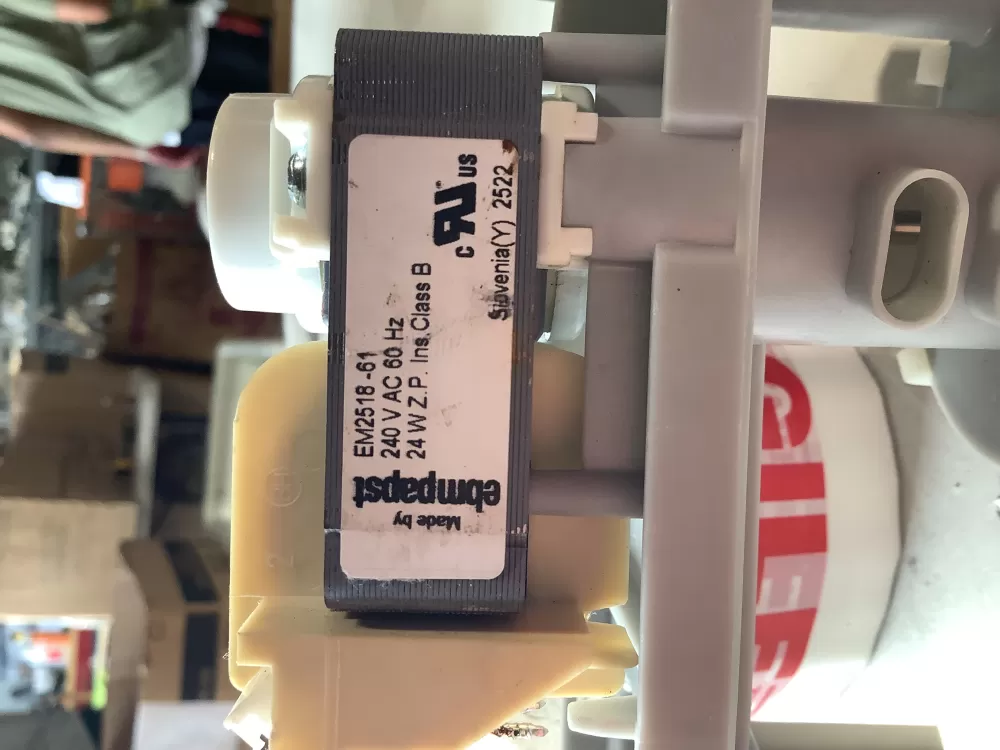 Bosch EM2518-61 Dryer Condensation Drain Pump Motor