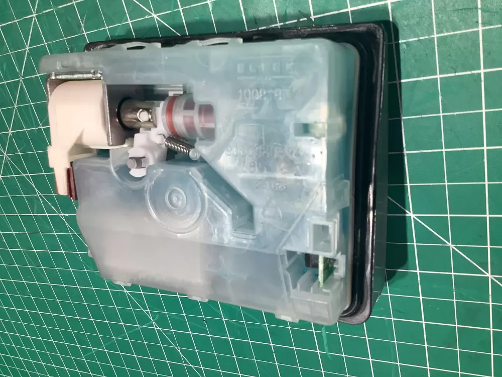 Bosch 9000980494 10081836 Dishwasher Detergent Dispenser AZ150380 | AR184