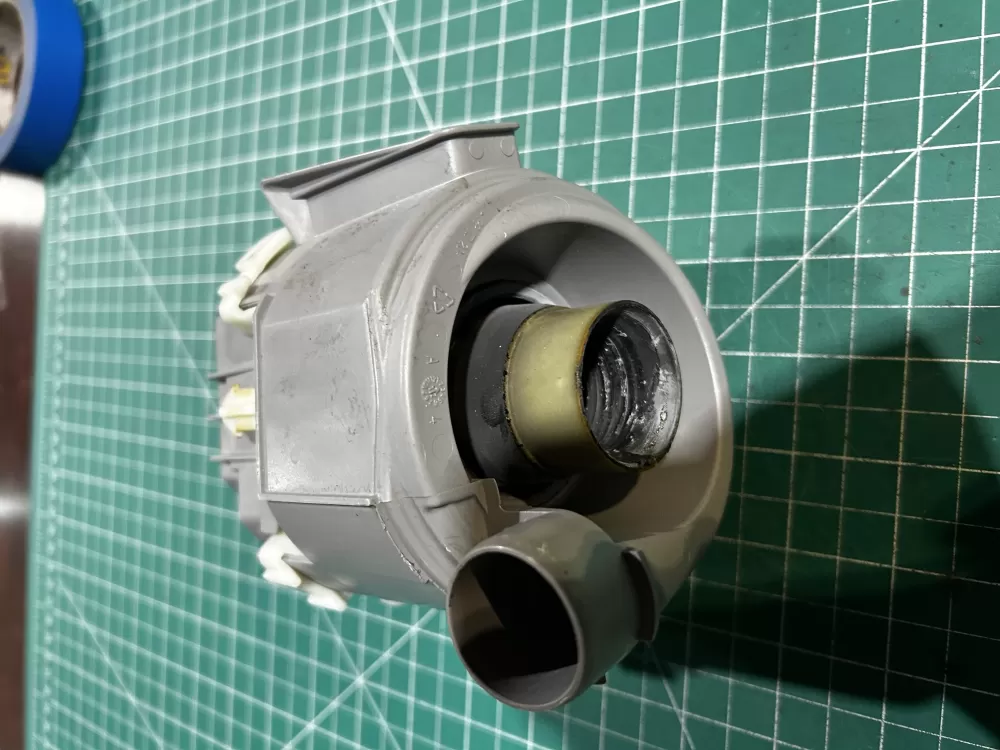 Bosch 9000897027 E319862 Dishwasher Circulation Pump Motor AZ167093 | Sl264