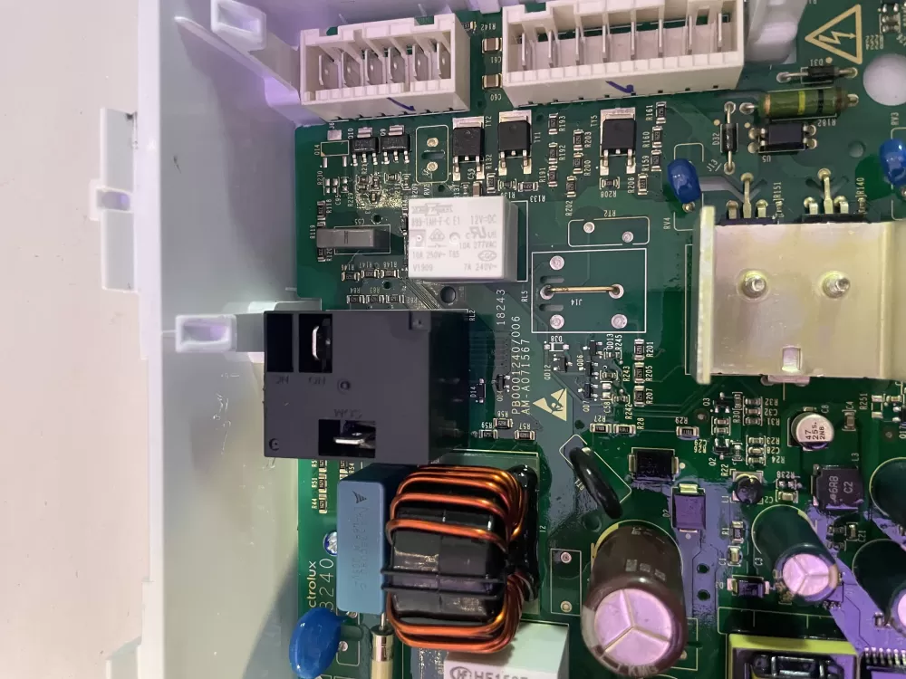 Electrolux Electronic Control Board A07460510 AZ196267 | KMV655