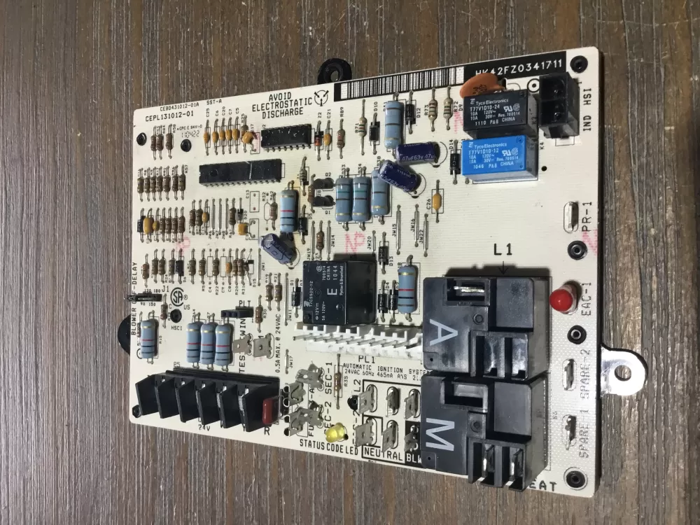 Carrier Bryant CEPL131012 01 Furnace Control Board AZ52138 | NR1871