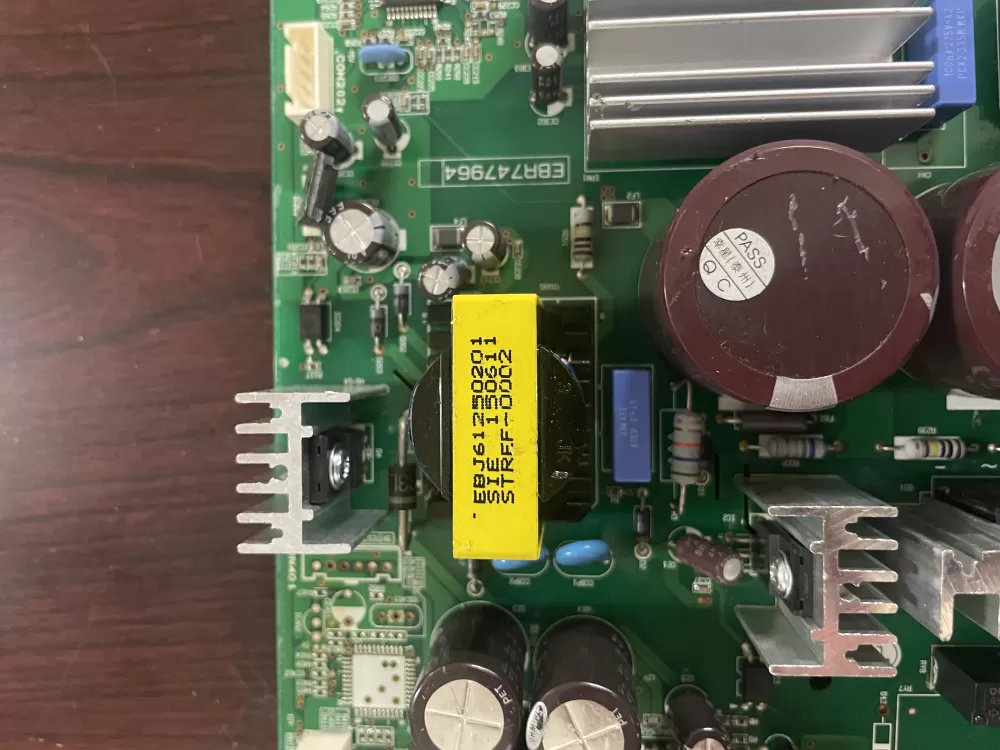 LG EBR74796471 Refrigerator Control Board AZ62822 | KMV562