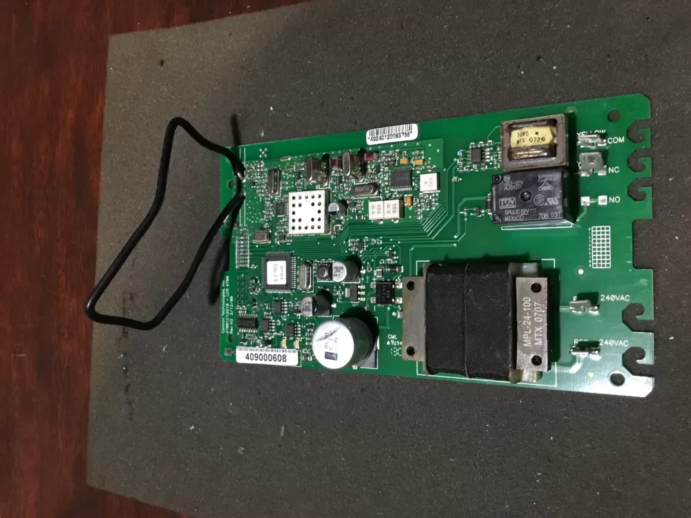 Unknown 409000608  40120083736 Electronic Control Board