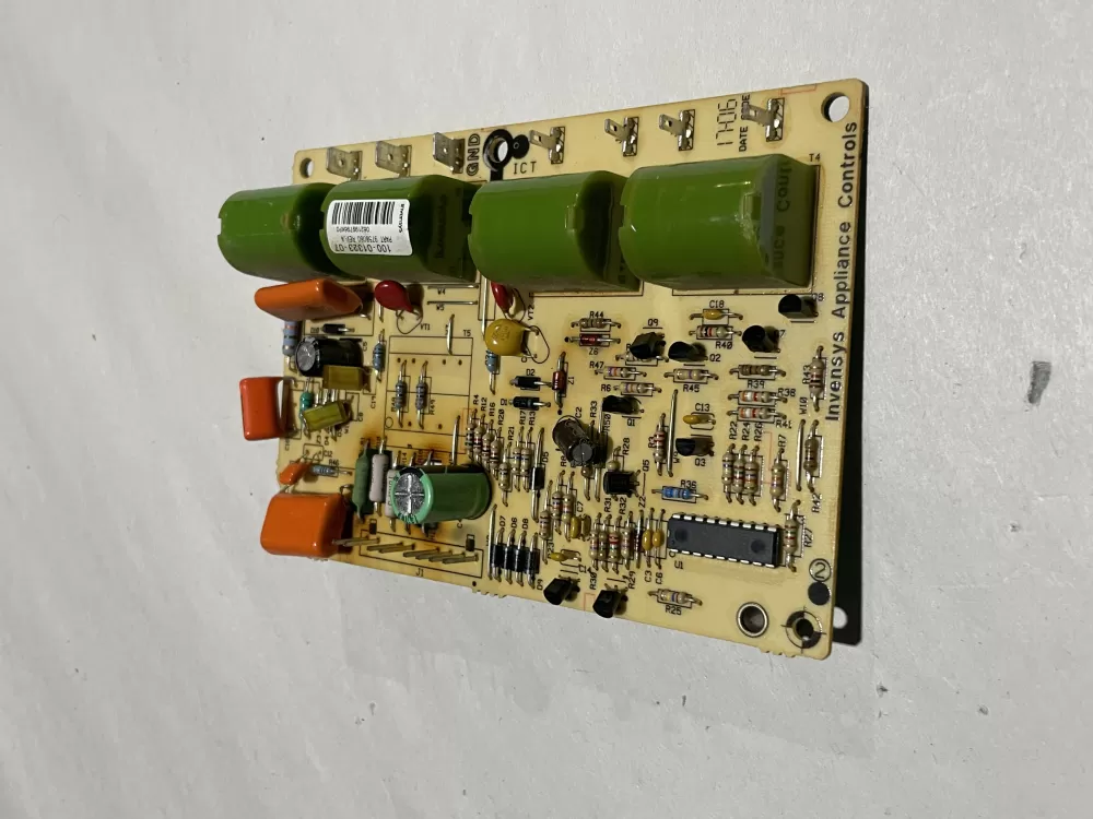 Whirlpool  Amana 100-01323-07 Range Control Board