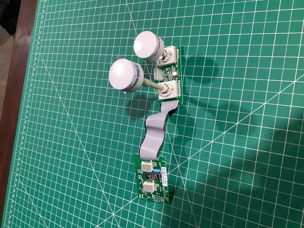 Whirlpool 2303805 Refrigerator Control Board