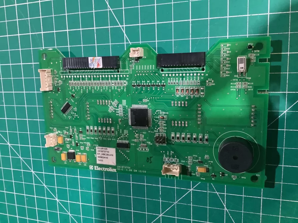 Frigidaire Electrolux Refrigerator Control Board AZ143627 | NR733