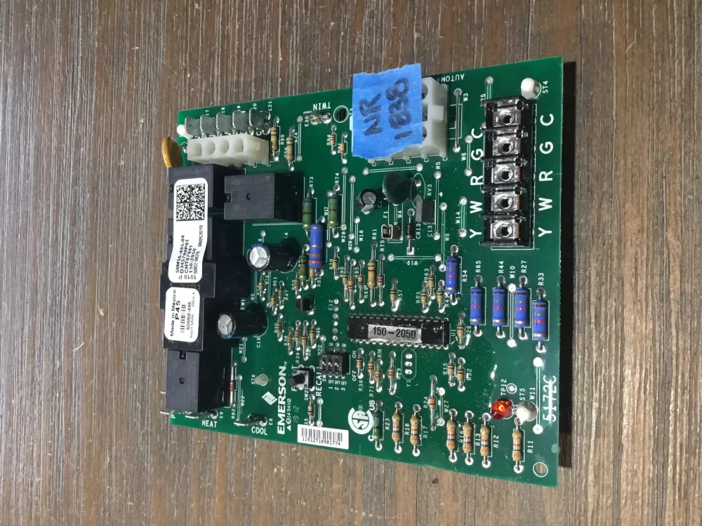Trane Emerson D345780P01 50M56-495-04 Furnace Control Board AZ52959 | NR1838