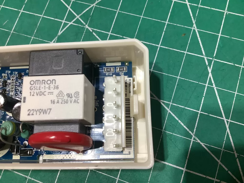 Whirlpool Maytag Amana W10866518 Refrigerator Control Board AZ183753 | AR2709