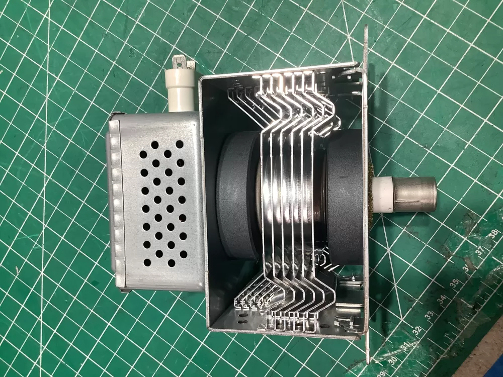 2M236-M1G Panasonic Microwave Magnetron AZ163279 | SL71