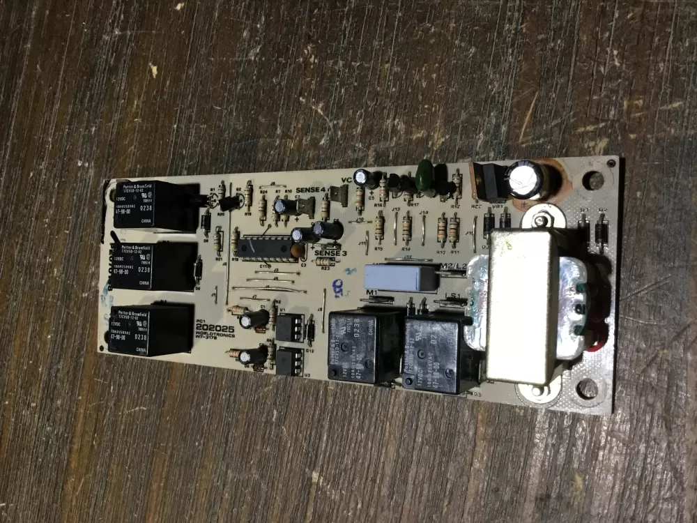 SpeedQueen 5260120 7702168000 Washer Control Board Coin op Main AZ60145 | NR2034