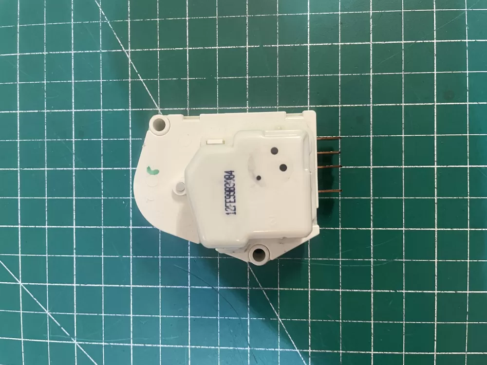 Whirlpool Kenmore W10822278 Refrigerator Defrost Timer AZ194253 | KM1584