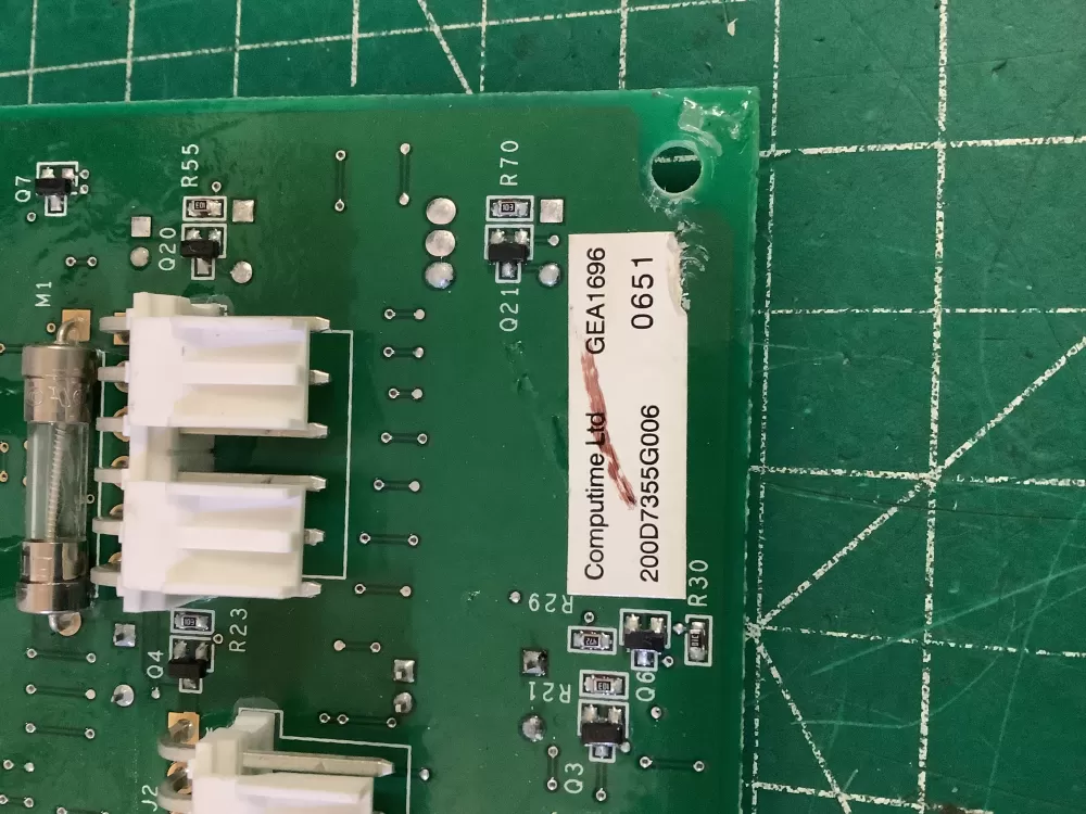 GE Hotpoint 200D7355G006 Refrigerator Control Board Dispenser AZ196396 | NR305