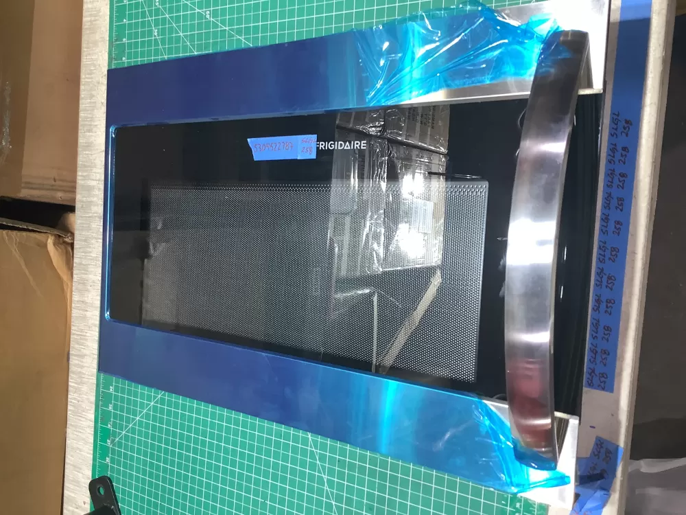 Frigidaire 5304522787 Range Oven Microwave Door Assembly AZ151839 | SL258