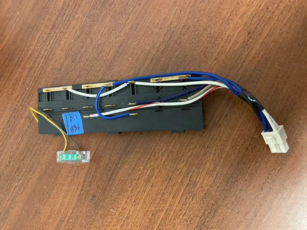 Whirlpool W10424366 Refrigerator Dispenser Control Board AZ47192 | BK836