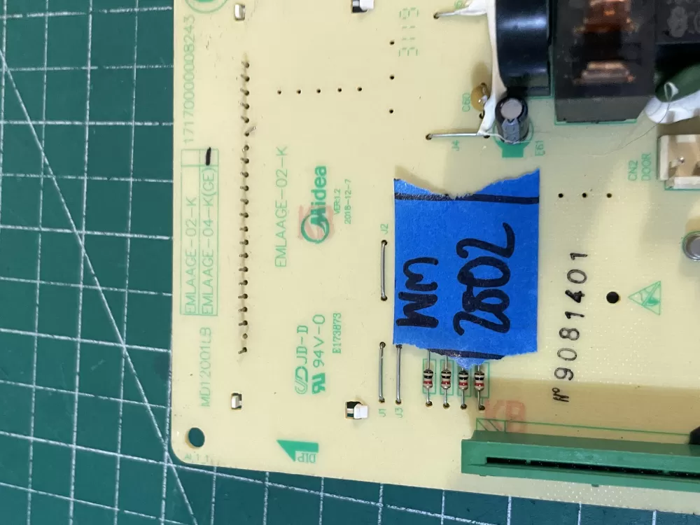 GE MD12001LB EMLAAGE-04-K 17170000008243 Microwave Control # AZ200750 | Wm2802