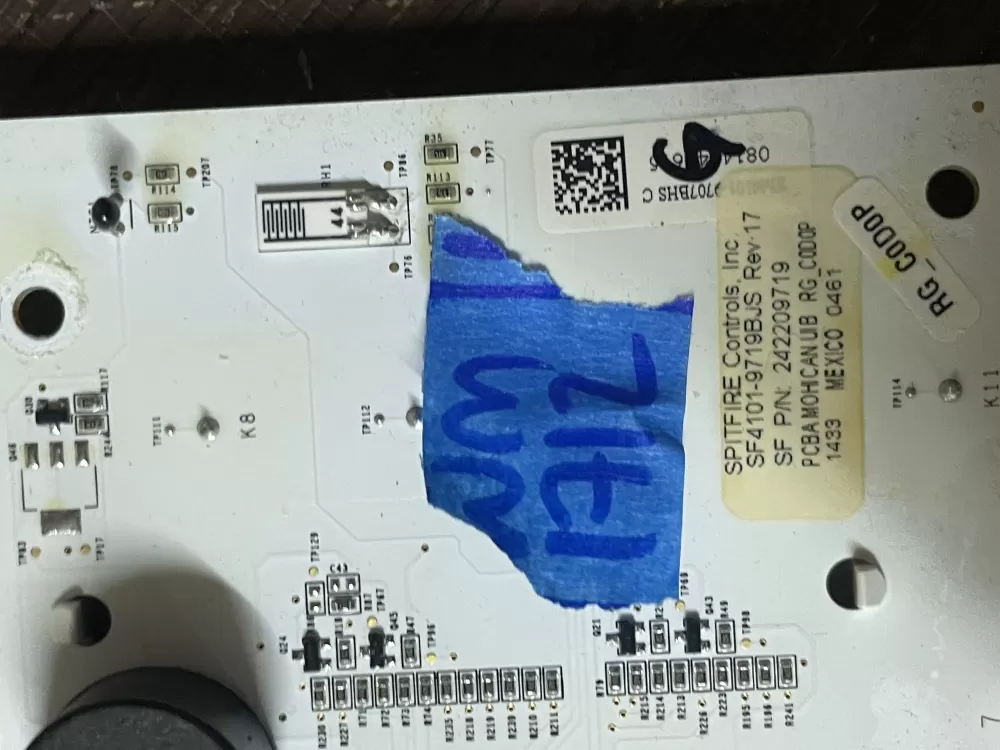 Frigidaire dispenser control Board 242209719 AZ41162 | Wm1712