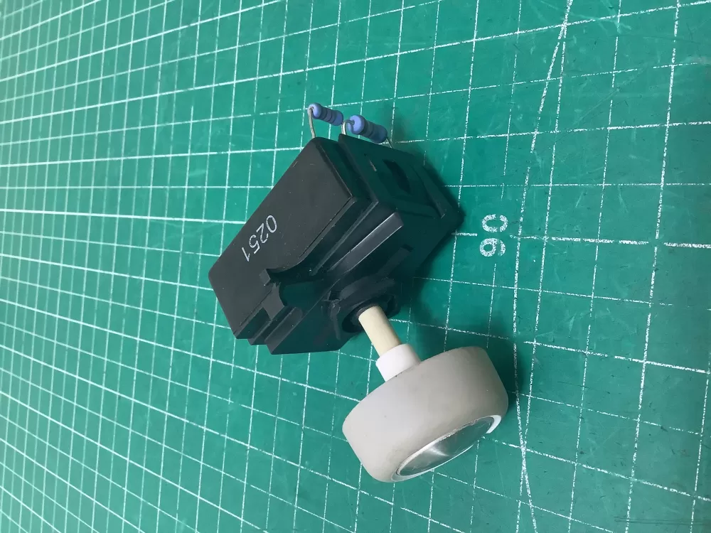 Whirlpool 8528330 Dryer Switch AZ224672 | SLA117