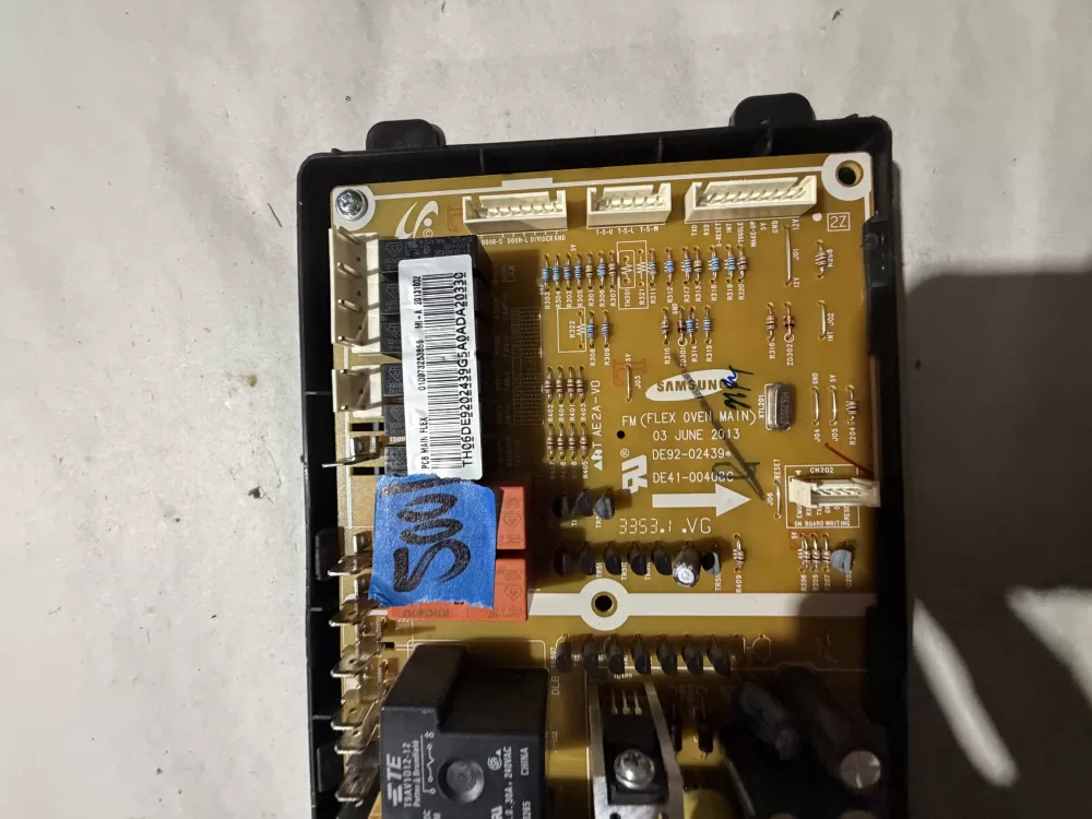Samsung DE92 02439G Range Oven Control Board Relay AZ228255 | KM500