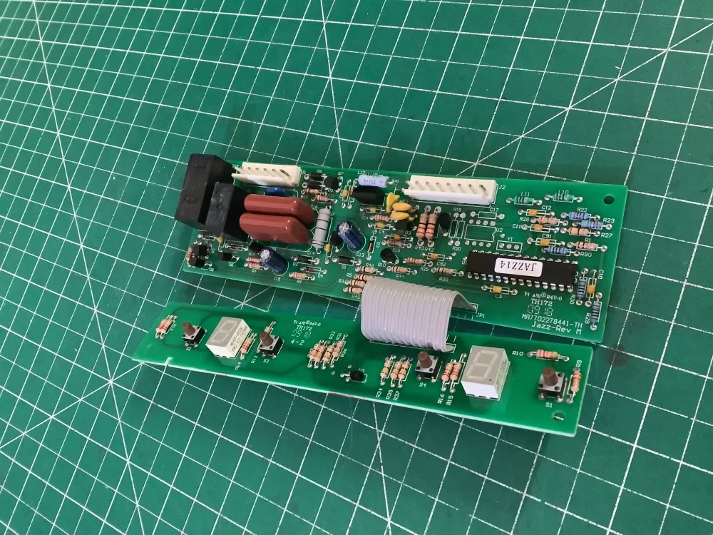 Whirlpool Maytag W10503278 Refrigerator Control Board AZ180315 | NR2677