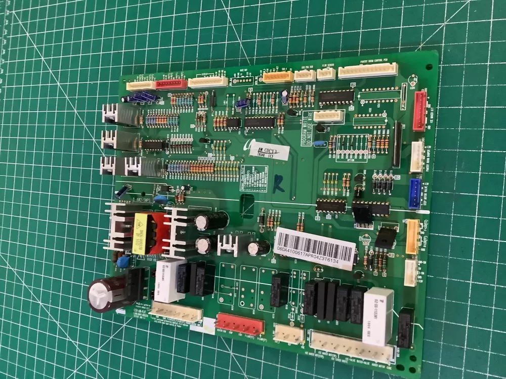 Samsung DA41 00617A Refrigerator Control Board AZ207394 | NRV914