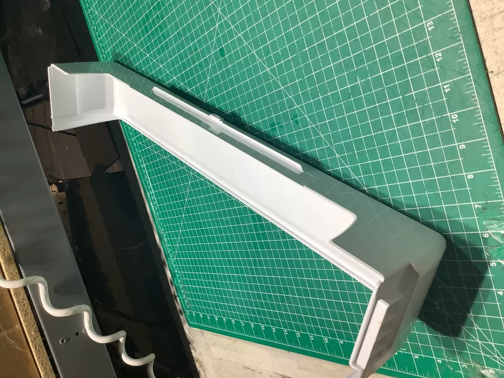 Electrolux 5304519703 Refrigerator Bin Door AZ146740 | SL163