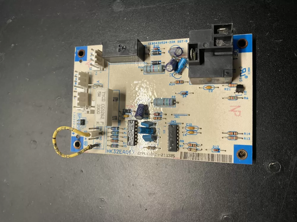 Carrier Bryant Furnace Defrost Control Board AZ613 | BK1412