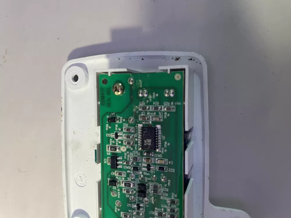 Kenmore 6100437 Refrigerator Control Board Ice Maker AZ196219 | KM2520