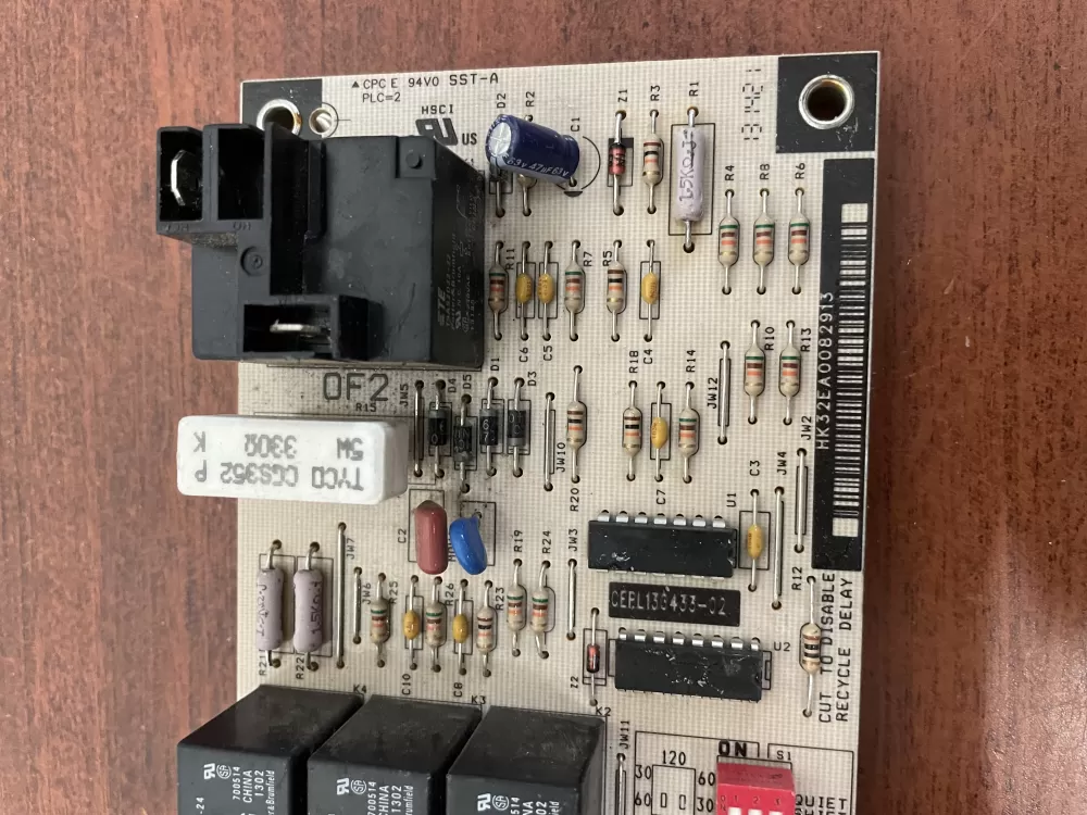 Carrier Bryant CEBD430433-09A Furnace Control Board AZ55634 | KM1969