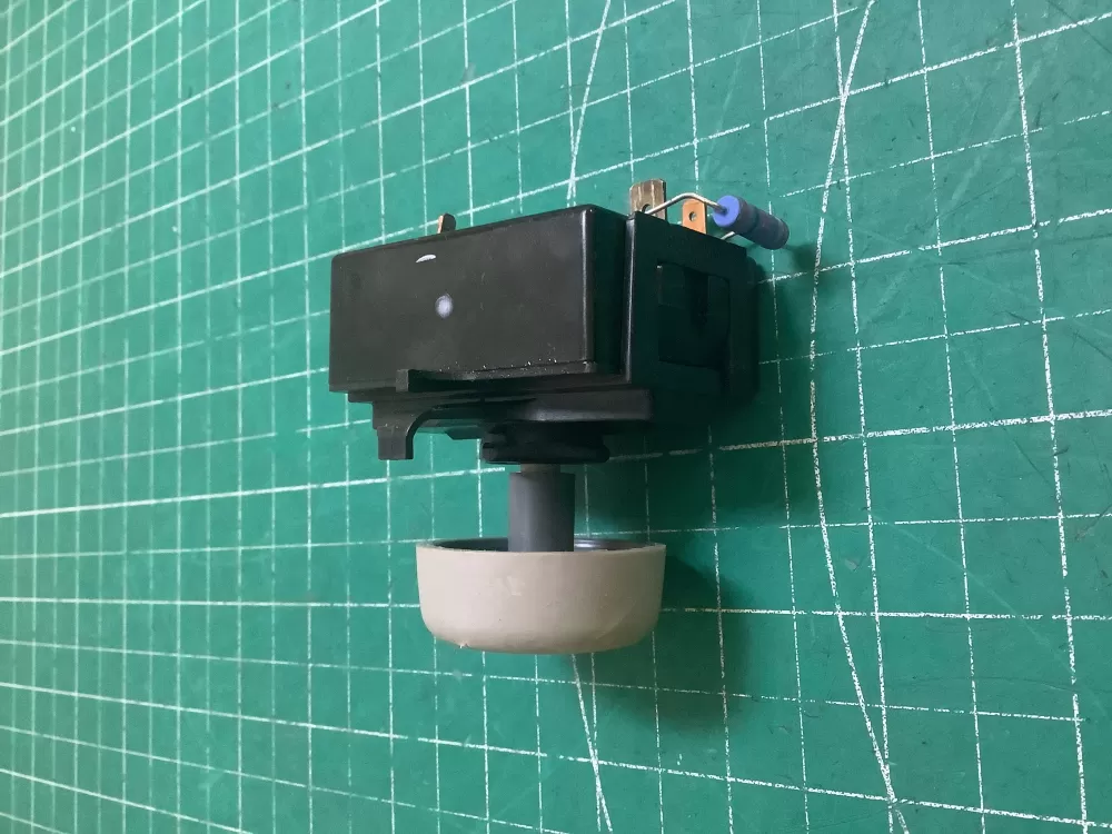 Whirlpool 8578354 Temperature Switch AZ221302 | SLA55