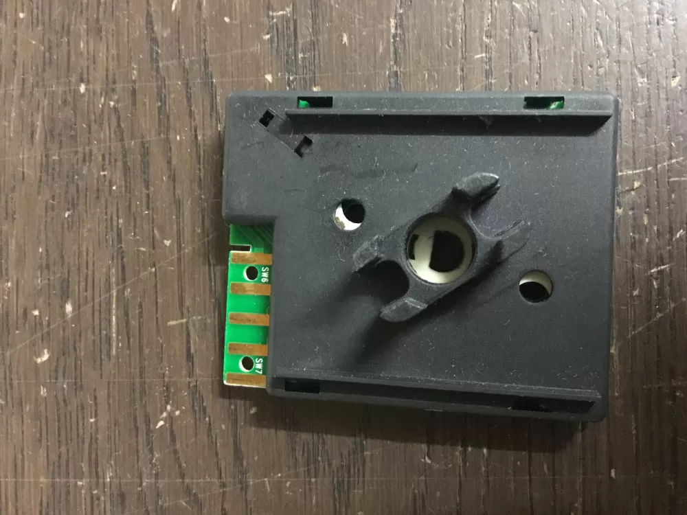 Thermador  189817  00189817  20-01-872-02 Potentiometer