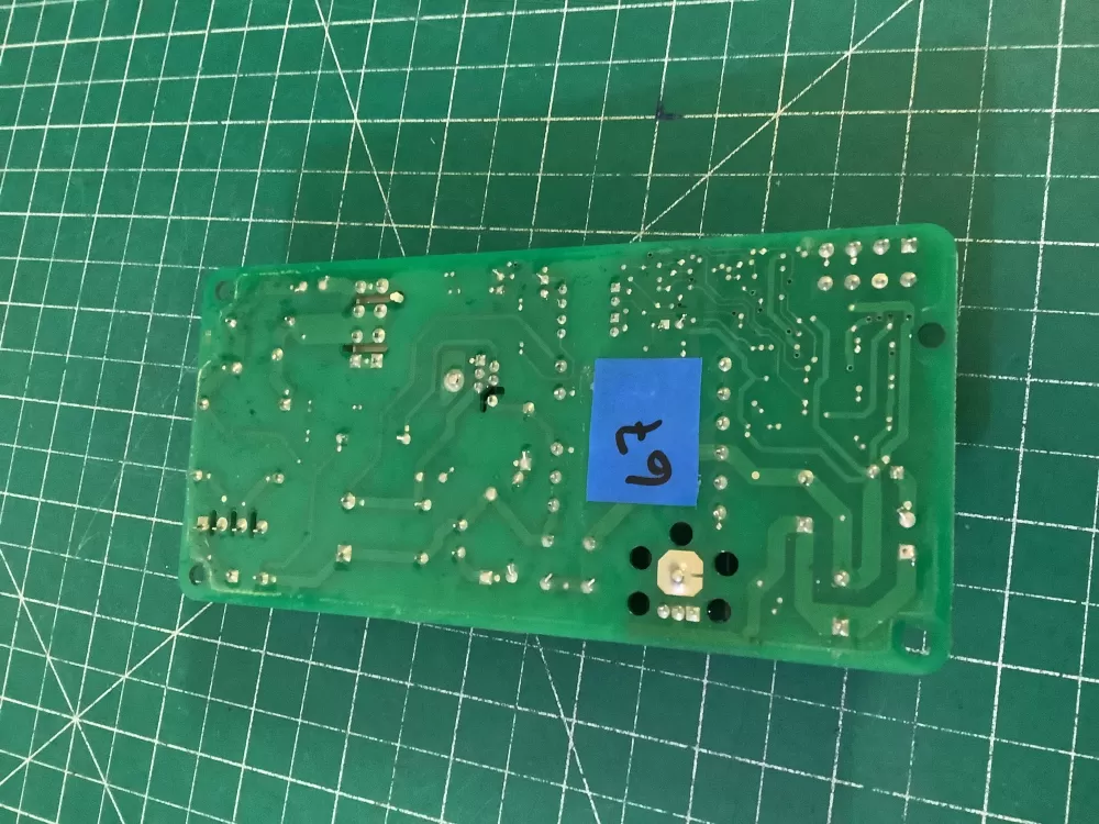 Whirlpool KitchenAid W10624574 Refrigerator Control Board AZ208128 | NR67
