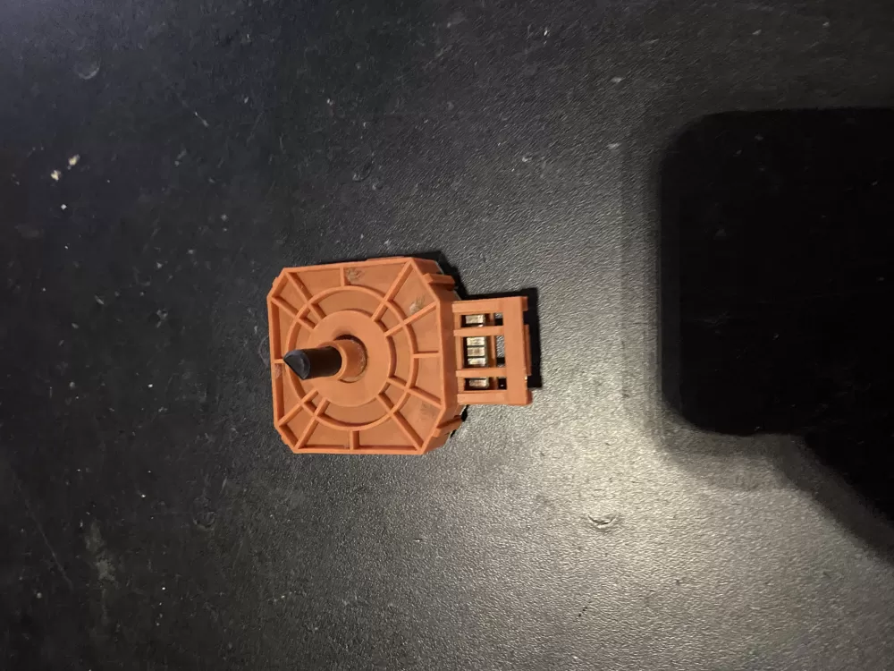  Frigidaire 137493300 Washer Control Board Selector Switch AZ25112 | BK22