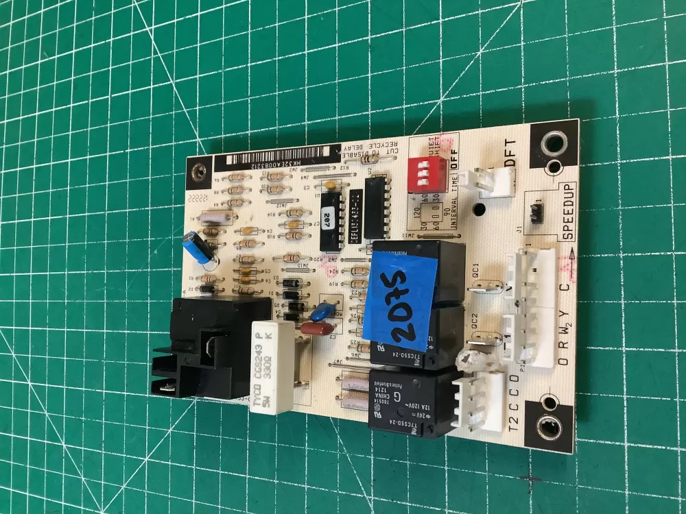 Carrier Bryant CEBD430433-09A Furnace Control Board AZ221120 | NR2075