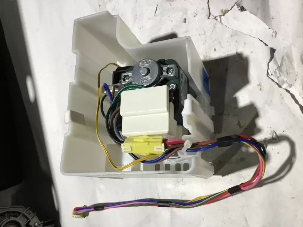 Samsung GE ISG-3240SSI-1 Refrigerator Auger Motor AZ100876 | Sl123
