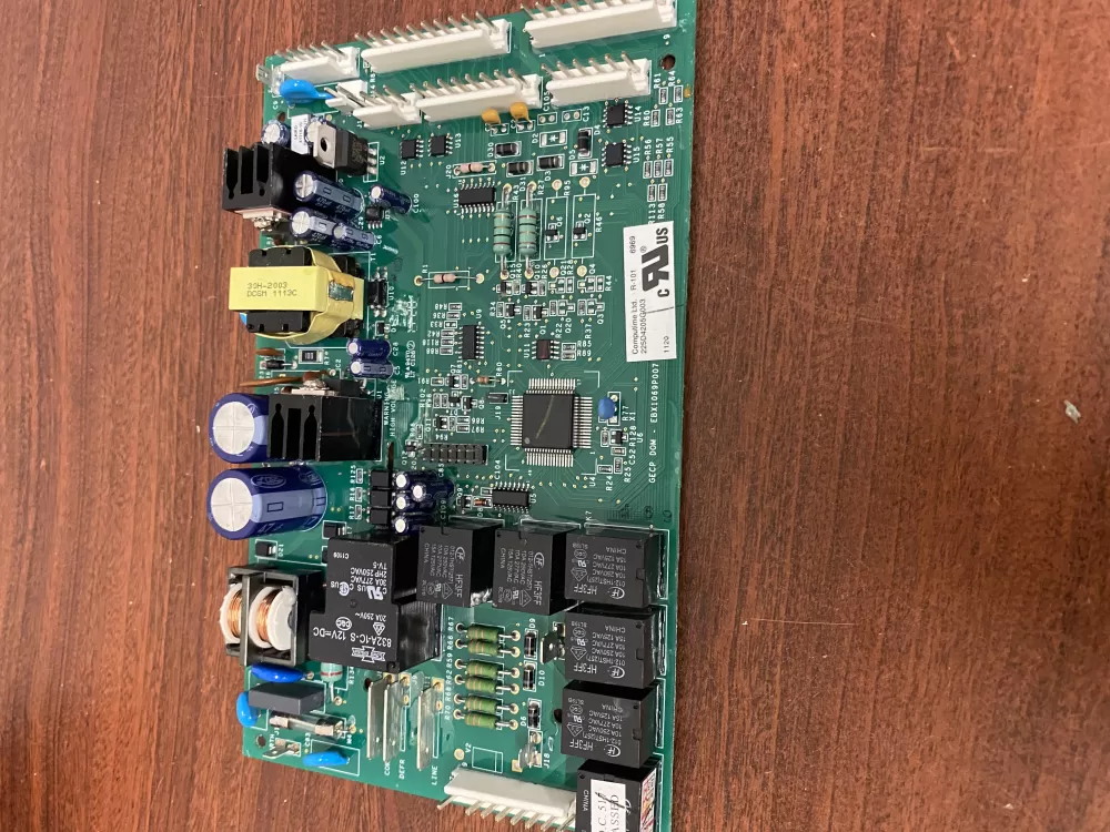 GE 225D4205G003 EBX1069P007 WR55X11059 Refrigerator Control Board