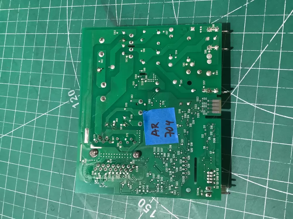 Samsung refrigerator main control board AZ196825 | AR704