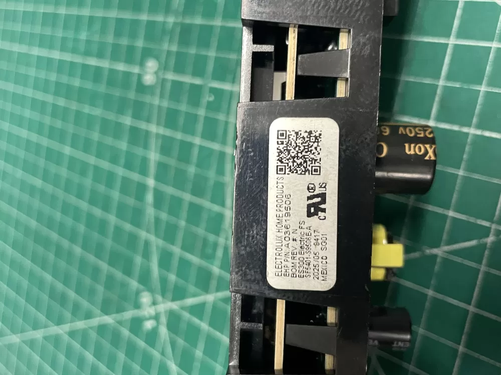 Frigidaire A03619506 5304509493 316418200 Range Control Board AZ212029 | Wm2781