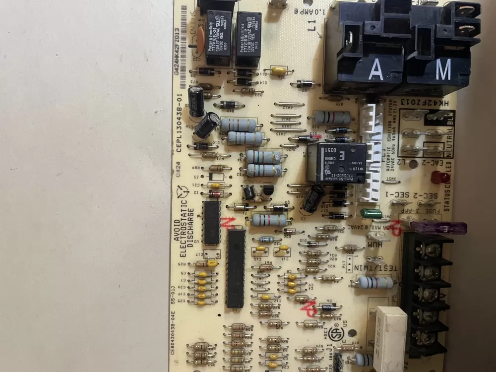 Carrier Bryant CEPL130438-01 Furnace Circuit Control Board AZ181668 | KM663